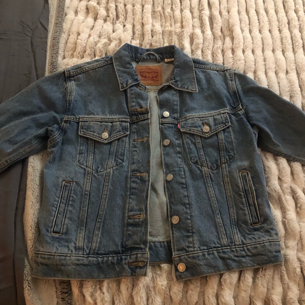 NWOT Levi trucker jacket